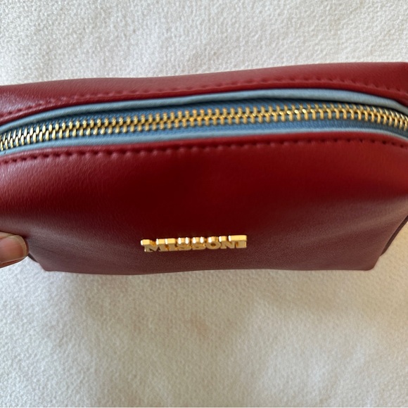 Missoni Cosmetic Bag Pouch Red Saudi Airlines NEW - Picture 1 of 14